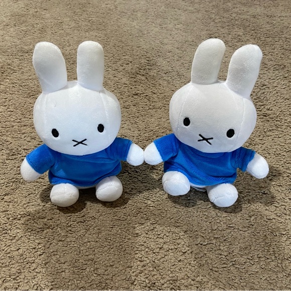 Miffy's Adventures Big & Small 8" MIFFY Plush Stuffed Toy 2017 Jazwares Lot Of 2 - Picture 1 of 7